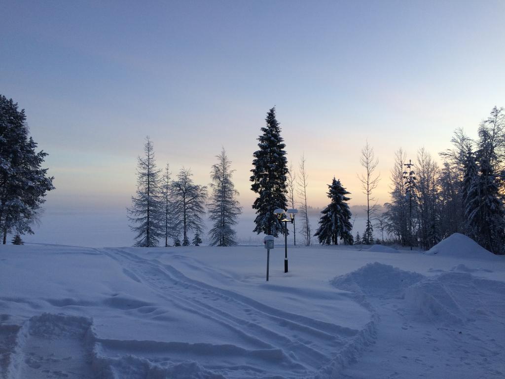 فيلا Ahosen Lomamoekit Vikajärvi المظهر الخارجي الصورة