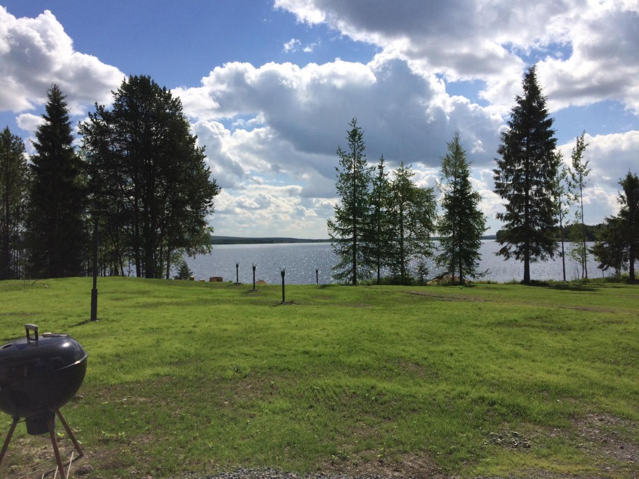 فيلا Ahosen Lomamoekit Vikajärvi المظهر الخارجي الصورة